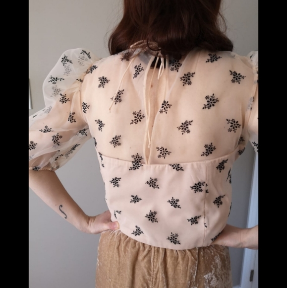 Zara blouse - Picture 2 of 4